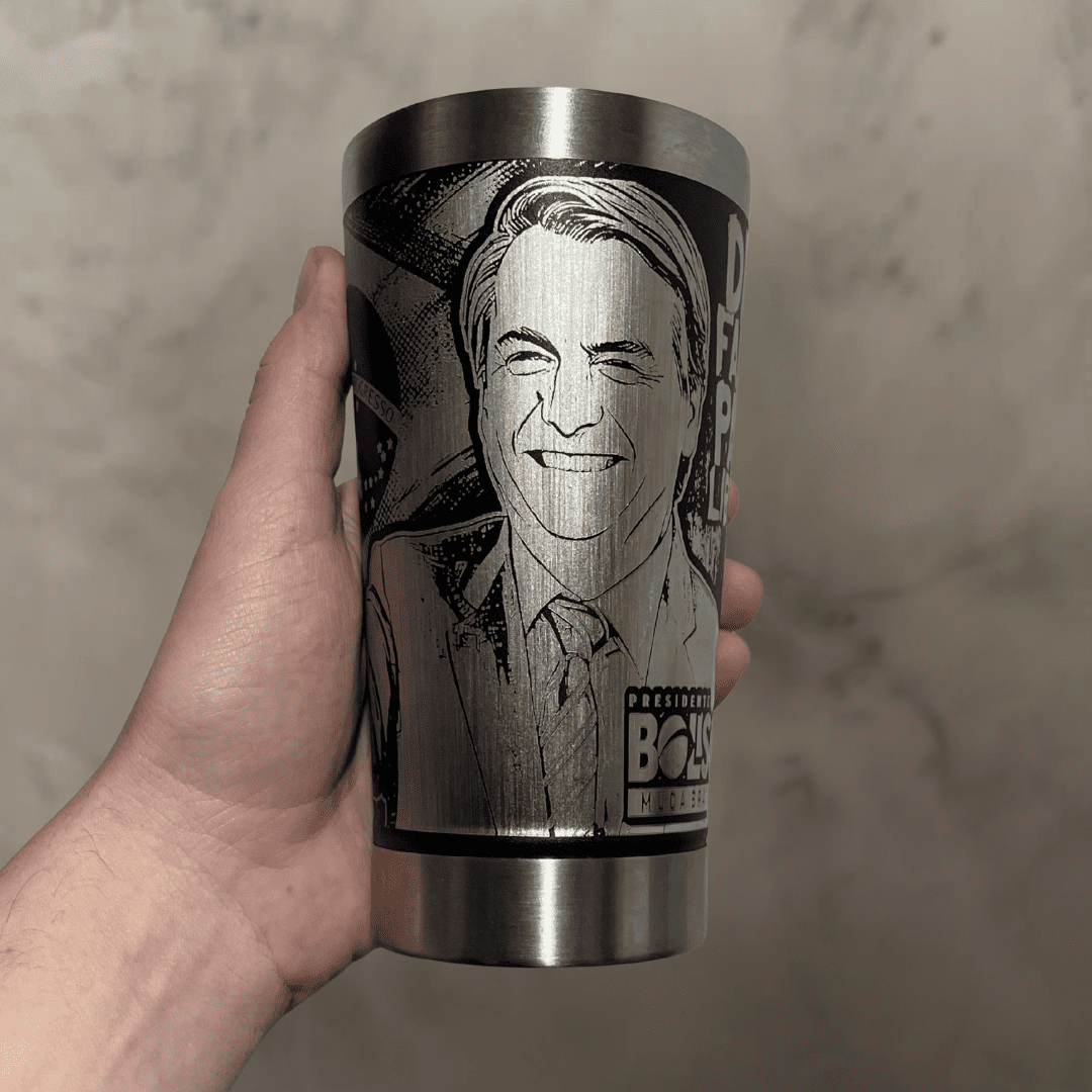 Mito Patriota #01  – Copo Térmico Preto Personalizado 360° a Laser + Brinde